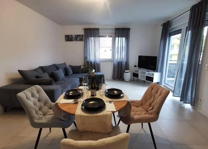 Loot: Moderne Wohnung / Zentral